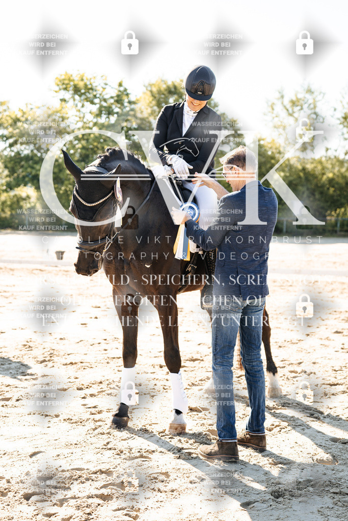 CK703484 | Turnierfotografie Pferdefotografie Trier Rheinland-Pfalz Pferdesport Reitsport Tierfotografie Sportfotografie Pferdevideo Pferdevideografie Equestrianvideography equestrianphotography  - Realisiert mit Pictrs.com