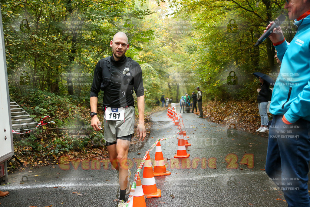 241027_1235_EX1_4398 | Sportfotografie im Rhein-Sieg Kreis, Köln, Bonn, NRW, Rheinland Pfalz, Hessen, etc. Unser Tätigkeitsfeld umfasst den Laufsport vom Volkslauf über den Marathon, Duathlon, Triathon bis zum Ultralauf wie Kölnpfad Ultra oder Schindertrail.