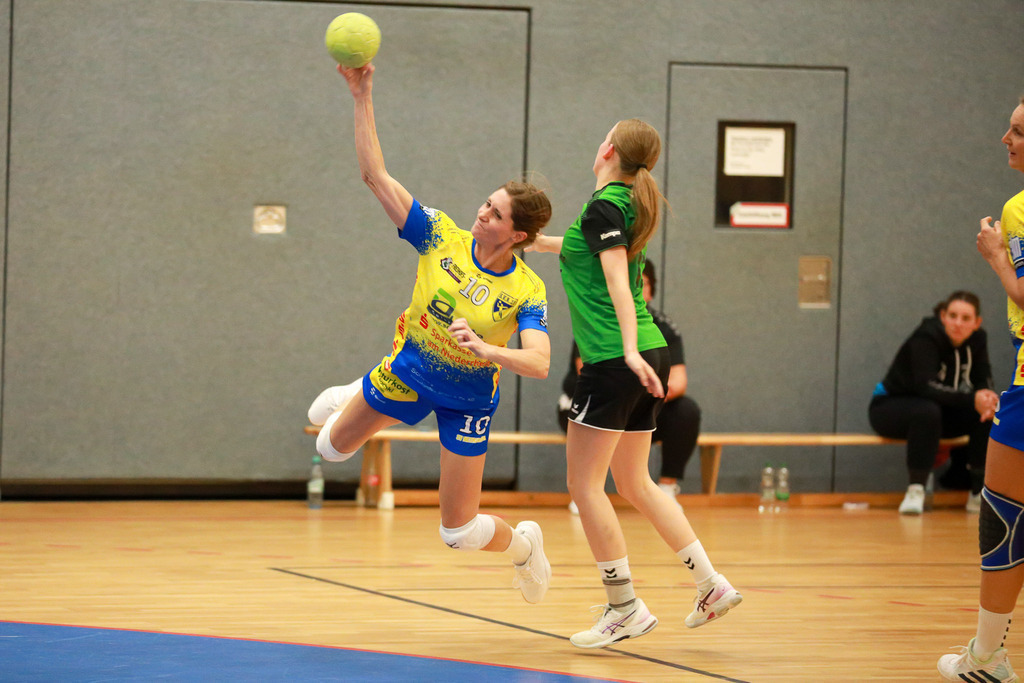 HcTvRhedeII_SvNeukirchen_150924_089 | Bildergalerie von Sport-Ereignissen aber auch von weiteren spannenden Dingen - nicht nur vom Niederrhein. In Anlehnung an den bekannten Spruch von Hanns Dieter Hüsch heißt das Motto: "Niederrhein ist überall".  - Realisiert mit Pictrs.com