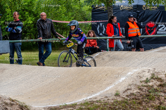 BayBMX2026-05347 | Fotogalerie von Thomas Dettweiler mit Eventbildern und lizenzfreien Fotos. Perfekt als Wandbild, für Büro, Website oder private Nutzung. - Realisiert mit Pictrs.com