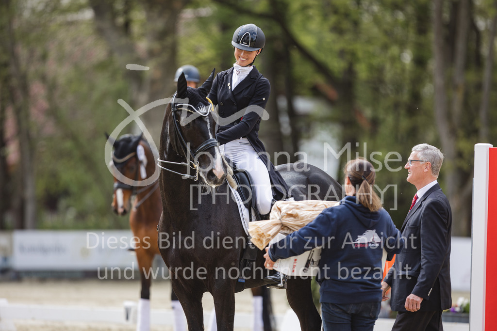 220501_Delbrück_S3St-Dressur-173 | Dressurfestival Delbrück 
01.05.2022
Dressurprüfung Kl. S***, Intermediaire II