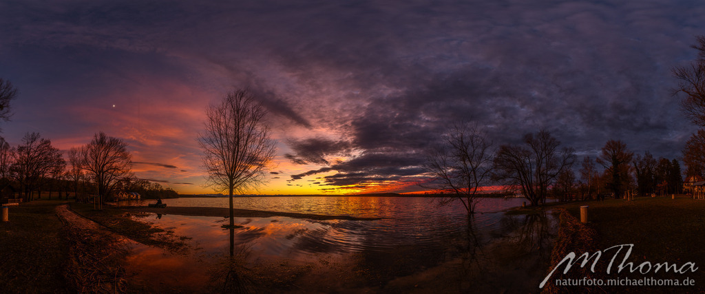 Sonnenuntergang am überfluteten Ammersee | Dies ist der Online-Shop von naturfoto.michaelthoma.de. Ich bin leidenschaftlicher Naturfotograf und fotografiere von der Andromedagalaxie bis zum Zwergtaucher, von der Ameise bis zum Orionnebel alles was mit Natur zu tun hat. Hier kann eine Auswahl meine - Realisiert mit Pictrs.com