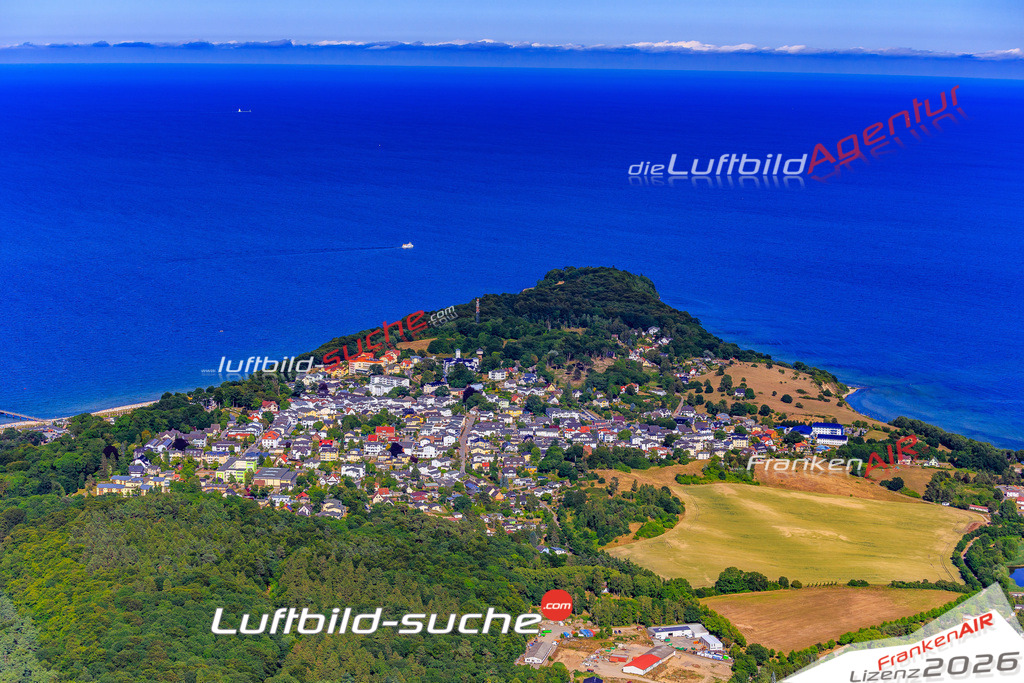 Die Luftbildaufnahme Ostseebad Göhren - Rügen wurde 2018 mittels Flugzeug (keine Drohne) erstellt. Perfekte Schärfe und Druck- Auflösung- Garantiert!