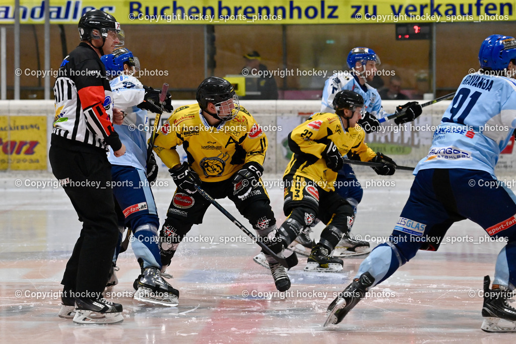 EC Spittal Hornets vs. ESC Steindorf 28.10.2023 | ALTERSBERGER Roland Referee, #11 Kucher Florian
