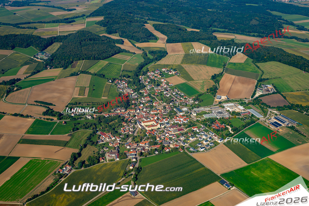 Aktuelles Luftbild von Schweinspoint Marxheim Kauf mit Lizenz / Bildrechten möglich- Die Luftaufnahme wurde 2021 mittels UL-Flugzeug erstellt ( keine Drohne ) - hochauflösende Kamera-Systeme von  Canon -Beste Qualität - Für grossformatige Ausdrucke geeignet. Die Geschenkidee !