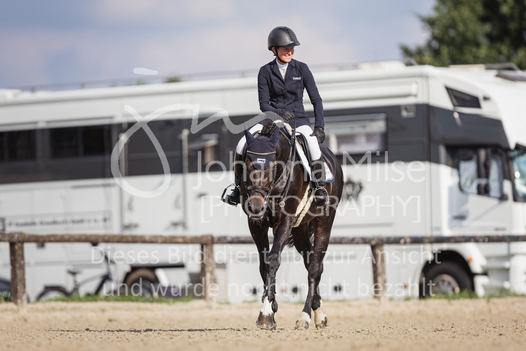 230728_BHO_2PhM2_2-787 | Deine schönsten Turniermomente als professionelle Fotos! Entdecke hochwertige Pferdesport-Fotografie im Online-Shop. Jetzt Fotos finden & bestellen!