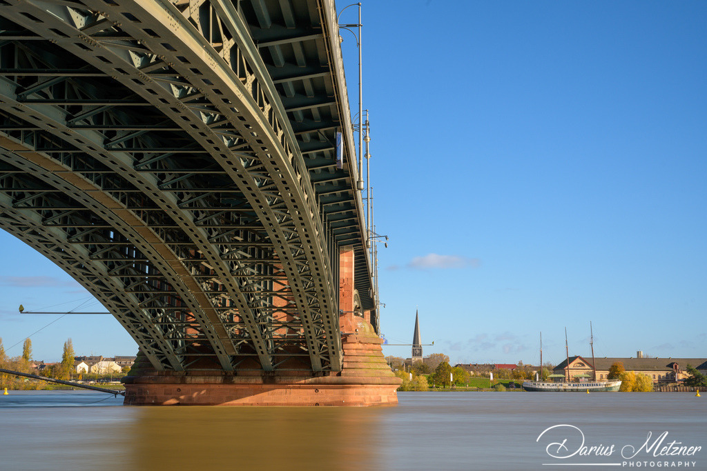 Die Theodor-Heuss-Brücke in Mainz | Die Theodor-Heuss-Brücke in Mainz