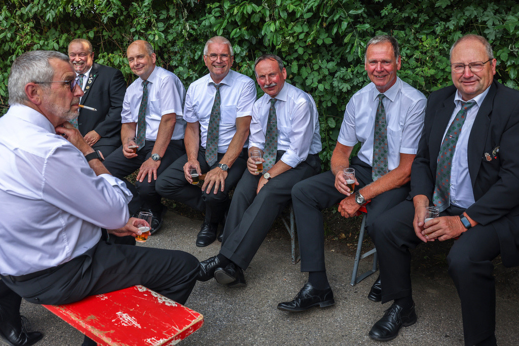 top-top.de 240629-002 | Foto, Video, Fotografie, Videografie, Fotobox, DJ, Discjockey, Musik, Musikbox, Veranstaltung, Photobooth, Amazon, Ebay, Buchtipp, Bestseller, Autor, Verlag, Buch, Wesel, Hamminkeln, NRW, Dinslaken, Rees, Drohne, Hochzeit, Party, Fotobox, Wesel, Fotograf