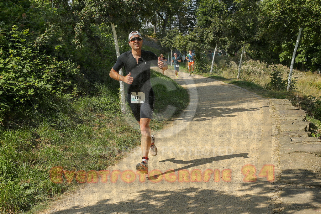 250824_1435_EX1_6742 | Sportfotografie im Rhein-Sieg Kreis, Köln, Bonn, NRW, Rheinland Pfalz, Hessen, etc. Unser Tätigkeitsfeld umfasst den Laufsport vom Volkslauf über den Marathon, Duathlon, Triathon bis zum Ultralauf wie Kölnpfad Ultra oder Schindertrail.