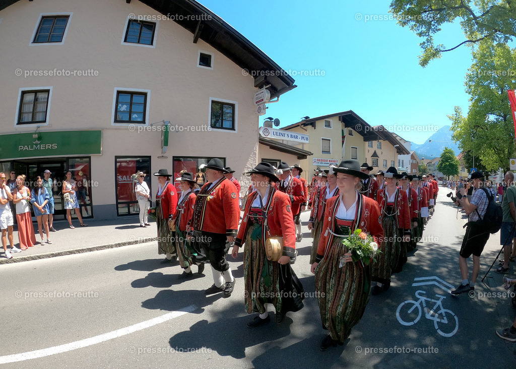 news-2022-Juli17-Musikumzug-Reutte-gp-GOPR0049-Lechaschau | DCIM\100GOPRO\GOPR0049.JPG - Realisiert mit Pictrs.com