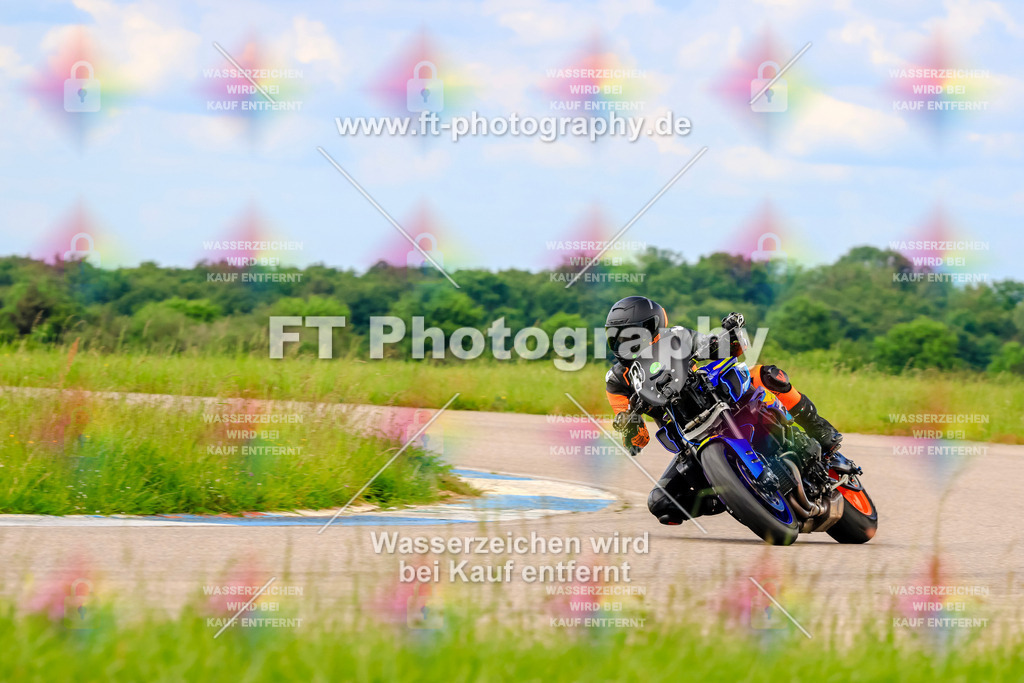 MotoTeam-1269 | Hier findet Ihr Bilder von Touristenfahrten auf der Nürburgring Nordschleife oder von anderen Veranstaltungen die ich besucht habe. Viel Spass beim Durch Schauen 