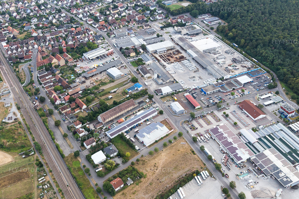 Luftbild: Industriegebiet Spöckerbuchenstr im Ortsteil Friedrichstal in Stutensee im Bundesland Baden-Württemberg in Deutschland. Foto: IMG_109092.jpg vom 19.07.2018 durch Werner Riehm/FLY-FOTO.de