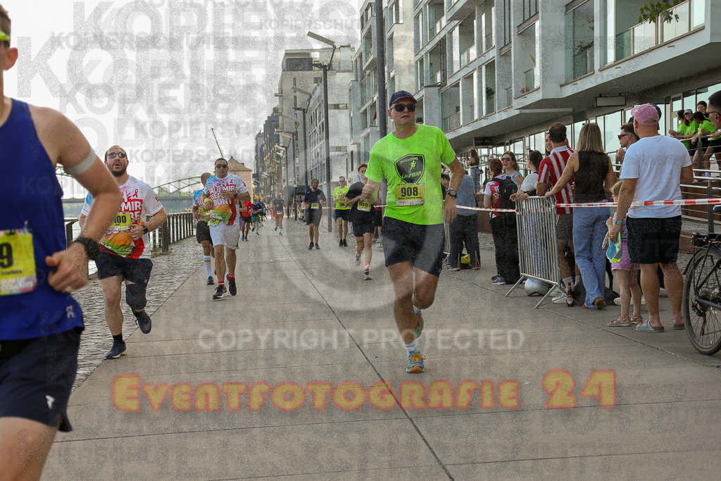 250920_1449_EX1_7733 | Sportfotografie im Rhein-Sieg Kreis, Köln, Bonn, NRW, Rheinland Pfalz, Hessen, etc. Unser Tätigkeitsfeld umfasst den Laufsport vom Volkslauf über den Marathon, Duathlon, Triathon bis zum Ultralauf wie Kölnpfad Ultra oder Schindertrail.