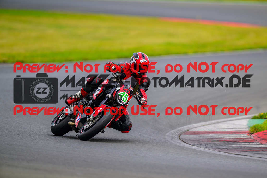 MaZZes_FotoMatrix_240724_6007705_8330 | GRUEN