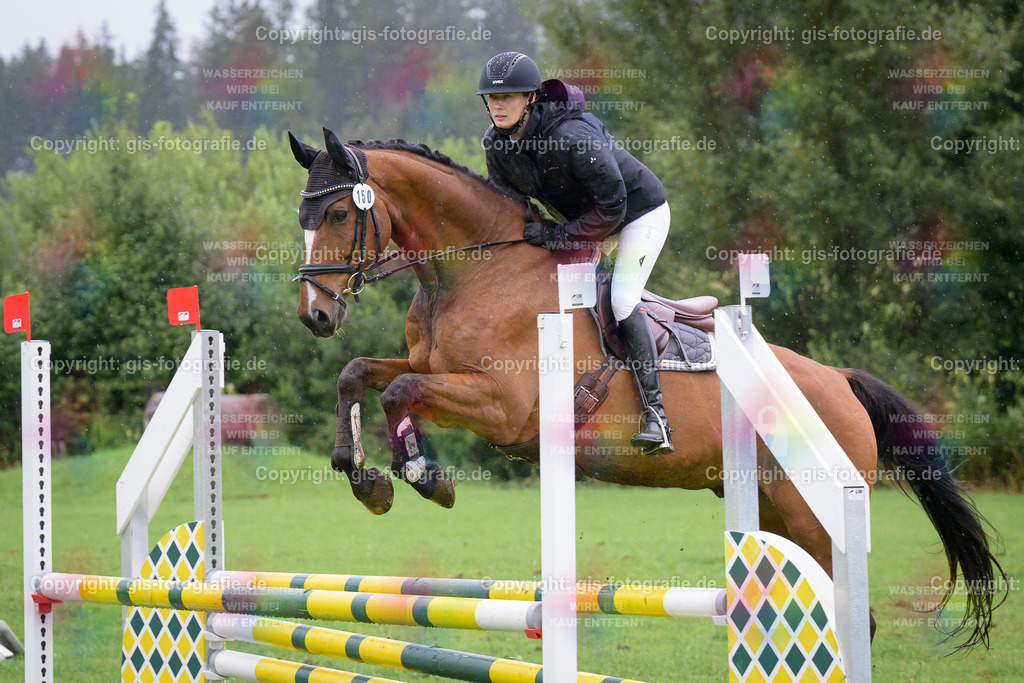 150_Langhof_Tamara_Icy-Eye_A1_Springen_250802_02 | gis-fotografie