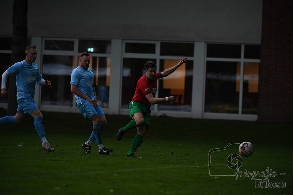 BV Bockhorn-SG FriPe | Relegation zur Kreisliga; BV Bockhorn (weiß)-SG FriPe (rot) am 05.06.2025 in Oldenburg/Ofenerdiek (Lagerstraße), Photo: Philip Eiben 2025 - Realisiert mit Pictrs.com