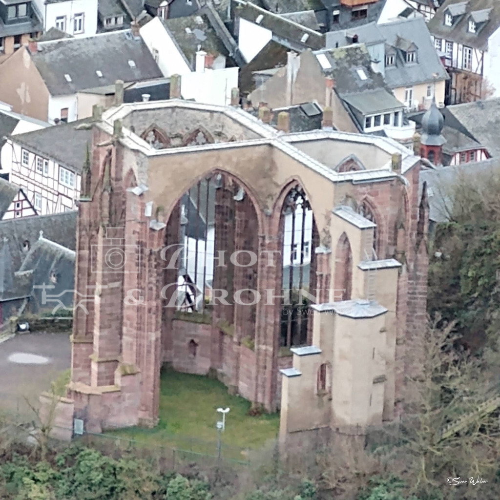 Bacharach--2 | Die Wernerkapelle ist eines der Wahrzeichen von Bacharach. - Realisiert mit Pictrs.com