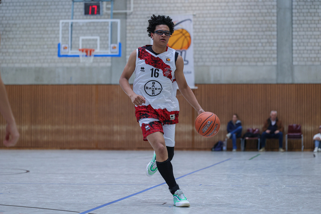 JBBL BAYER GIANTS vs Young Lions Wuppertal-68 | Fotos von Basketballspielen aus dem Raum NRW fotografiert von Gero Mueller-Laschet und Daniel Schaefer - Realisiert mit Pictrs.com