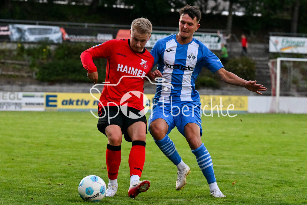 TSV Aindling - FV Illertissen | im Duell Ibrahim NEZIRI (Ainding 7) und Robin MUTH (Illertissen 10) / Zweikampf / Verbandspokal Bayern: TSV Aindling - FV Illertissen, TSV Aindling Hauptplatz am 05.08.2025