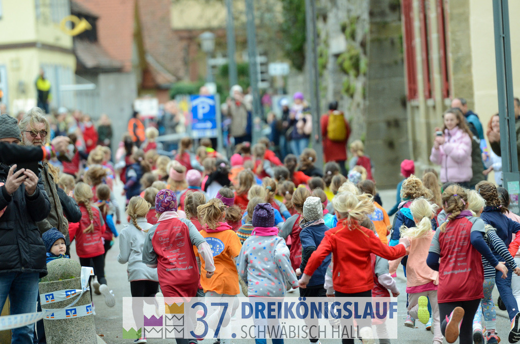 AOK JuniorCup 400m | 3Koenigslauf 2023 - Realisiert mit Pictrs.com
