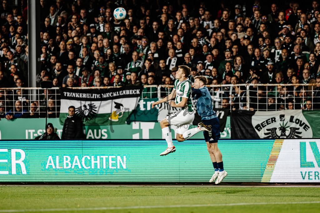 2. Bundesliga, Saison 2024/25, 7. Spieltag: SC Preußen Münster - FC Schalke 04 | Münster, 28.09.2024: 2. Bundesliga, 7. Spieltag, SC Preußen Münster gegen FC Schalke 04 im LVM-Preußenstadion in Münster. Foto: sportfotografie.ms | Markus Paletta - Realisiert mit Pictrs.com