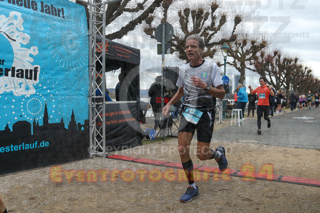 221231_1158_EV9_5144 | Sportfotografie im Rhein-Sieg Kreis, Köln, Bonn, NRW, Rheinland Pfalz, Hessen, etc. Unser Tätigkeitsfeld umfasst den Laufsport vom Volkslauf über den Marathon, Duathlon, Triathon bis zum Ultralauf wie Kölnpfad Ultra oder Schindertrail.