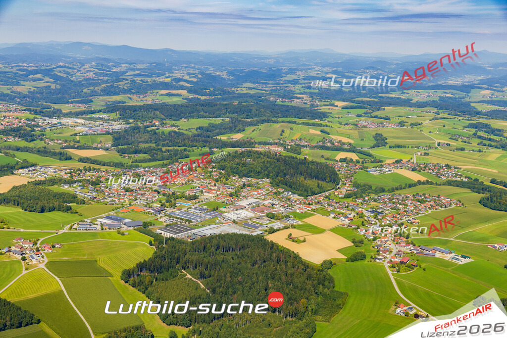 Luftaufnahme von Büchlberg Vs Google Maps- Die Luftaufnahme wurde 2025 vom UL-Flugzeug heraus erstellt ( keine Drohne ) - Hochauflösende Luftaufnahme - für professionelle Ausdrucke geeignet. Die Geschenkidee !Mit Lizenz und Bildrechte bestellbar