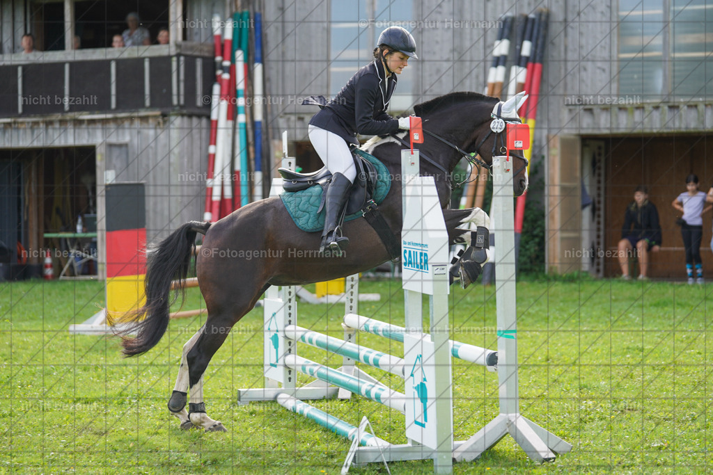 20230917-FAH09117 | Landsberg am Lech, 2023, Kaufbeuren, Kempten, Allgäu, Turnierfotografen Bayern, Fotoagentur Herrmann, Turnierbilder, Reitsport Fotos, Pferdefotograf, Augsburg, Bad Tölz, Dachau, Karlsfeld, Memmingen, Buchloe, Schwabmünchen