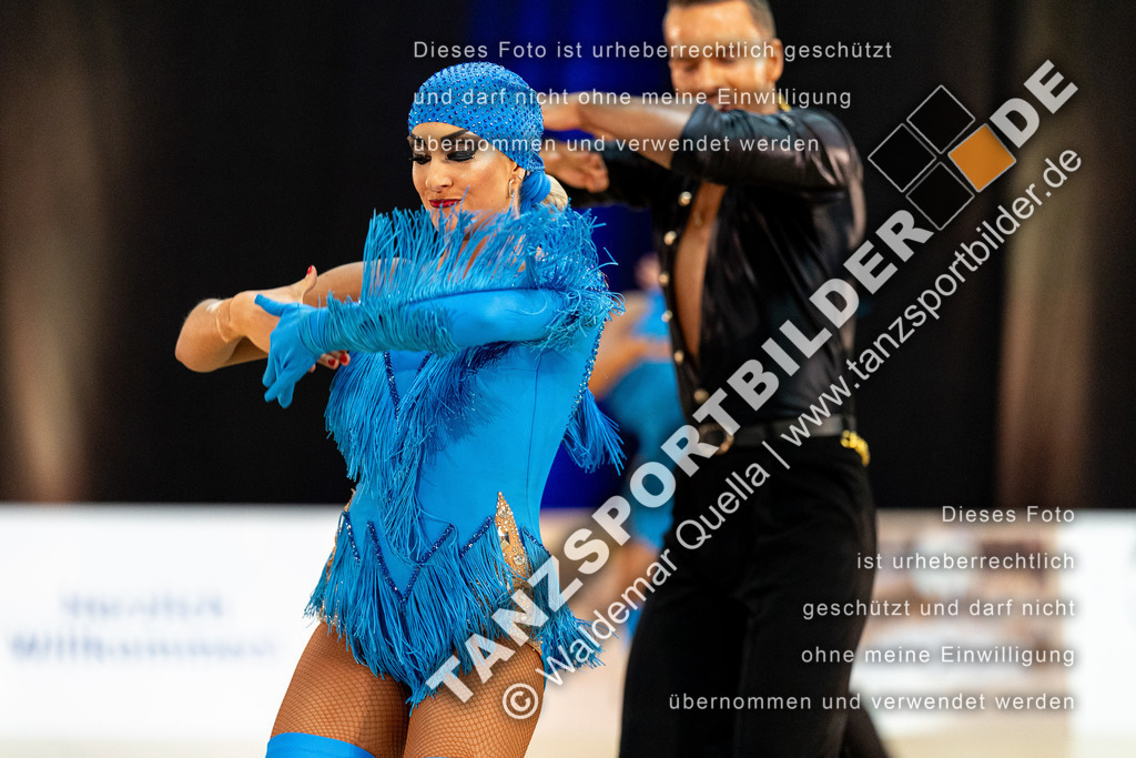 20240120-00851 | Hier finden Sie Tanz Bilder vom Latein und Standard Formationen tanzen. Sportbilder vom Tanzsport. Schöne Fotos und von Weltmeisterschaft, Europameisterschaft, Bundesliga, Regionalliga, Oberliga und Landesliga sowie von GOC Stuttgart, DanceComp, WM Bremen