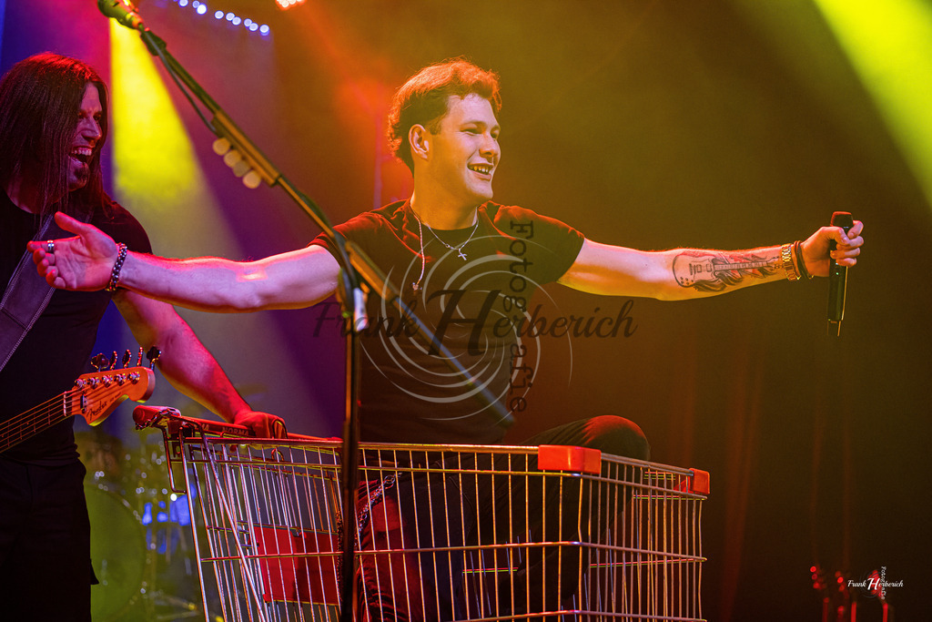 Allstars Geiselwind  13.12.2025 | Frank Herberich Fotografie, Frank Herberich, Fotografie, Hochzeit, Portrait, St. Peter Ording, Ording, Westerhever, Nordsee, Frank Fotografie, Hardheim,  Odenwald,Walldürn, Band,Eventfotografie - Realisiert mit Pictrs.com