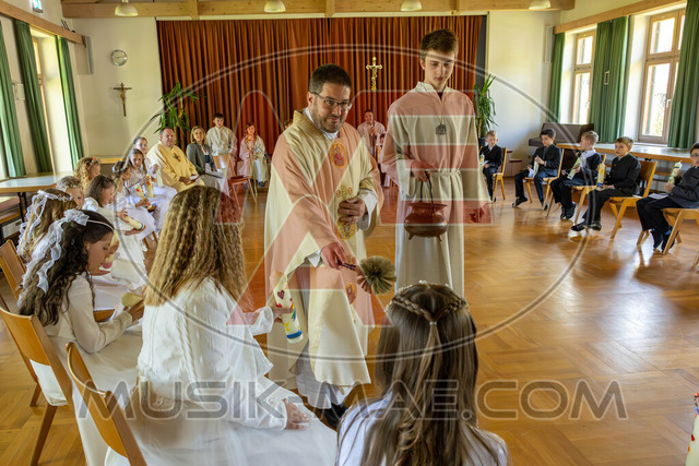 MAE-pic_2529 | Der online Fotoshop des Inzeller Fotografen MAE - Marc Anton Eicher. Hier können Sie ihre Fotos und Stockfotos online bestellen als Download oder als Ausdruck, der ihnen bequem nach Hause geschickt wird.
Ihr Marc Anton Eicher - der Inzeller Fotograf - Realisiert mit Pictrs.com