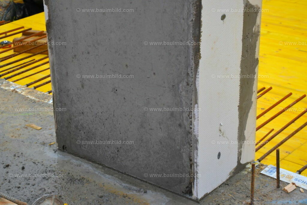 bib-lg04-betonarbeiten-0508 | Nach LV-Leistungsgruppen sortierte Detailfotos über den Bau eines Hauses. Alle Hausbau-Bilder direkt vom Urheber und Autor der Website Haus-Selber-Bauen.com