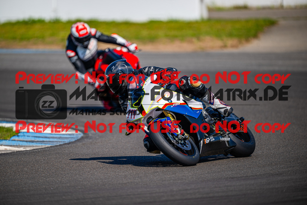 MaZZes_FotoMatrix_240520_6021986_6229 | Fotograf Mathias Schmid
Sportfotograf,
Eventfotograf,
Hochzeitsfotograf,
Portraitfotograf