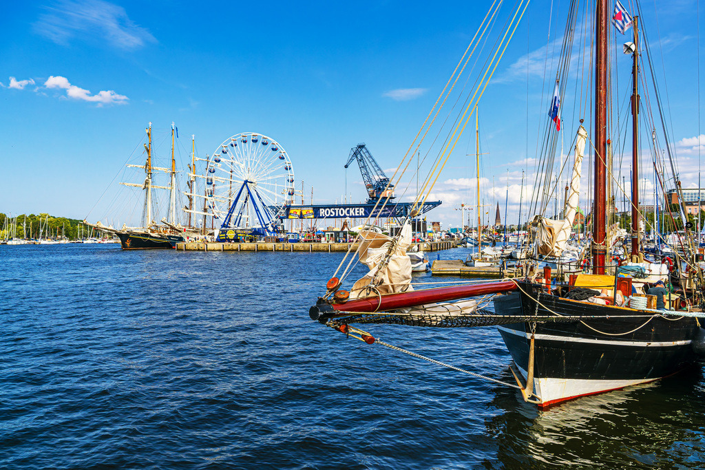 Segelschiffe auf der Warnow während der Hanse Sail in Rostock | Segelschiffe auf der Warnow während der Hanse Sail in Rostock.