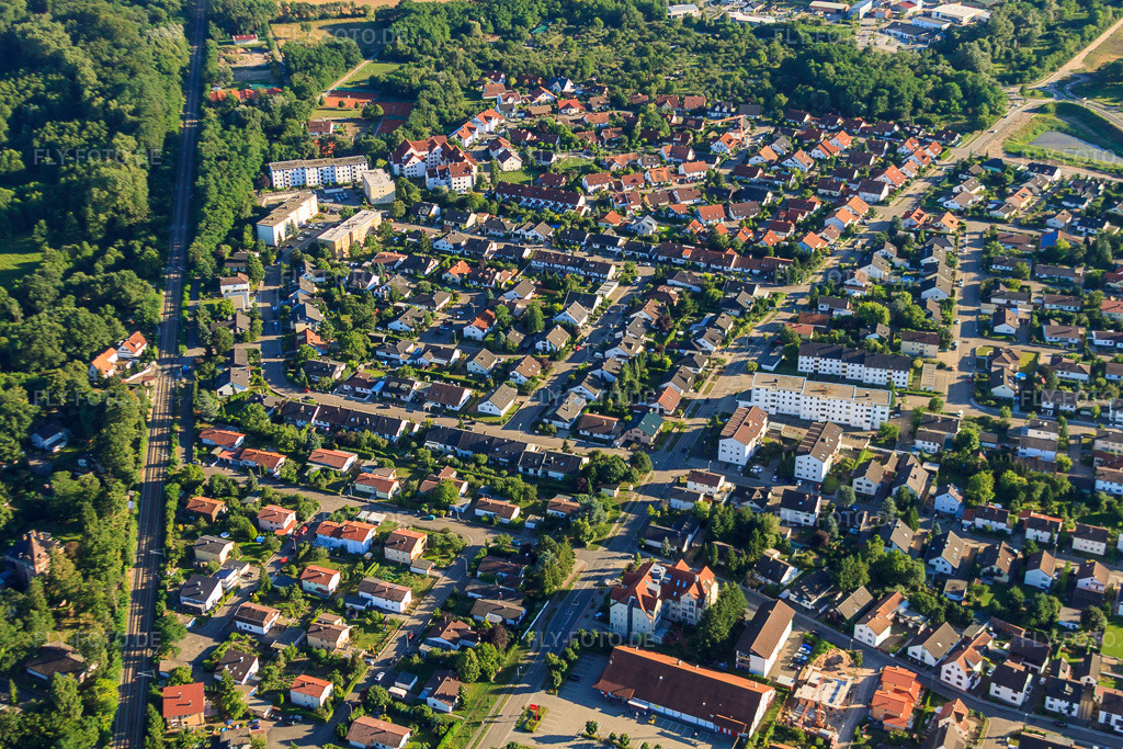 Luftbild: Buchstr in Jockgrim im Bundesland Rheinland-Pfalz in Deutschland. Foto: IMG_30884.jpg vom 31.07.2010 durch Werner Riehm/FLY-FOTO.de