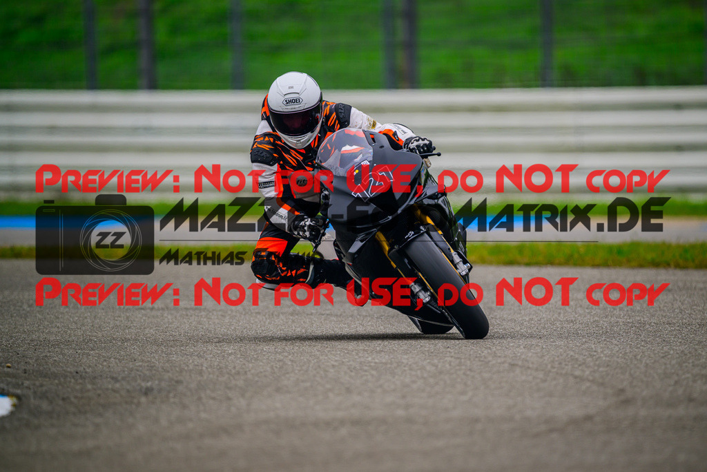 MaZZes_Fotomatrix_20250929_6007705_5442 | WEISS