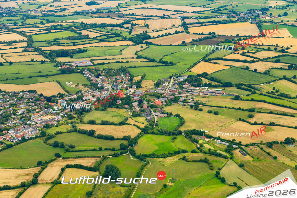 Das Luftbild der Stadt Sandesneben wurde 2022 vom Flugzeug heraus erstellt (keine Drohnen-Aufnahmen) Aufnahmehöhe ca.450 Meter- hohe Bildauflösung und Druck-Qualität. Garantiert!