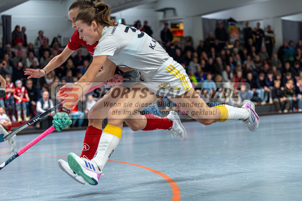 SM_2024-12-20-D85_-538 | 1.Bundesliga Hallenhockey  (W) DCADA - HTHC / 6:5 (3:3)