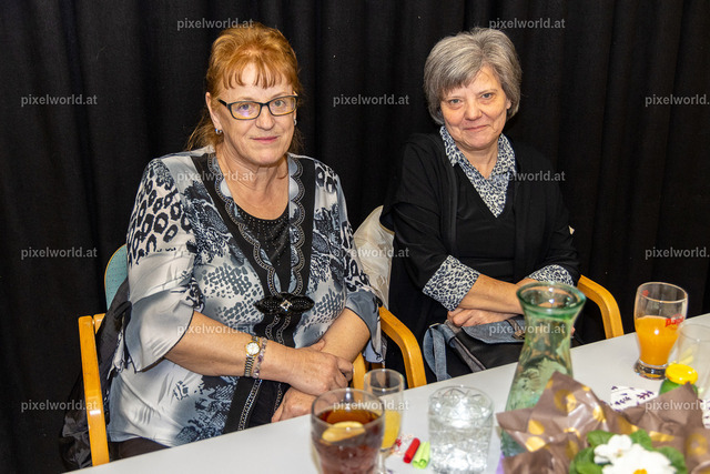 Ball der älteren Generation | Bildershop von pixelworld.at - Realisiert mit Pictrs.com