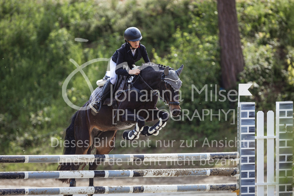 240519_Kalthof_Ponytrophy-207 | Deine schönsten Turniermomente als professionelle Fotos! Entdecke hochwertige Pferdesport-Fotografie im Online-Shop. Jetzt Fotos finden & bestellen!