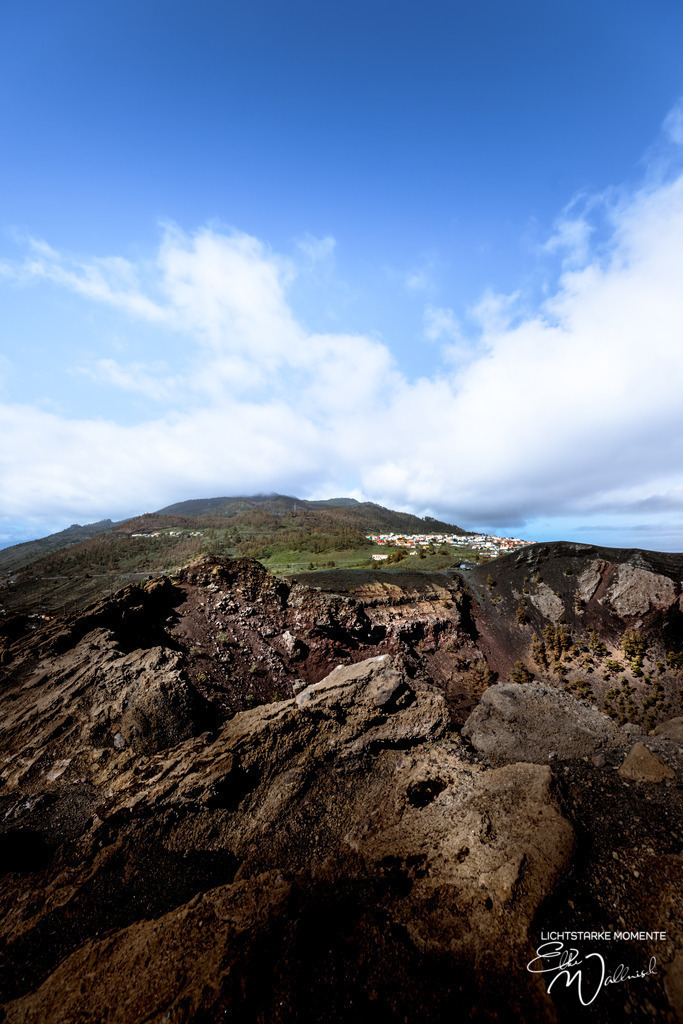 20250320-164446 LA PALMA_099-1 | Herzlich willkommen auf meiner Seite! Ich bin Elke Wallnisch, Deine Fotografin für lichtstarke Momente. Der Name steht für alles, was mich mit der Fotografie verbindet: Das Licht und seine machtvolle Wirkung auf eine Situation oder unsere Stimmung - Realisiert mit Pictrs.com