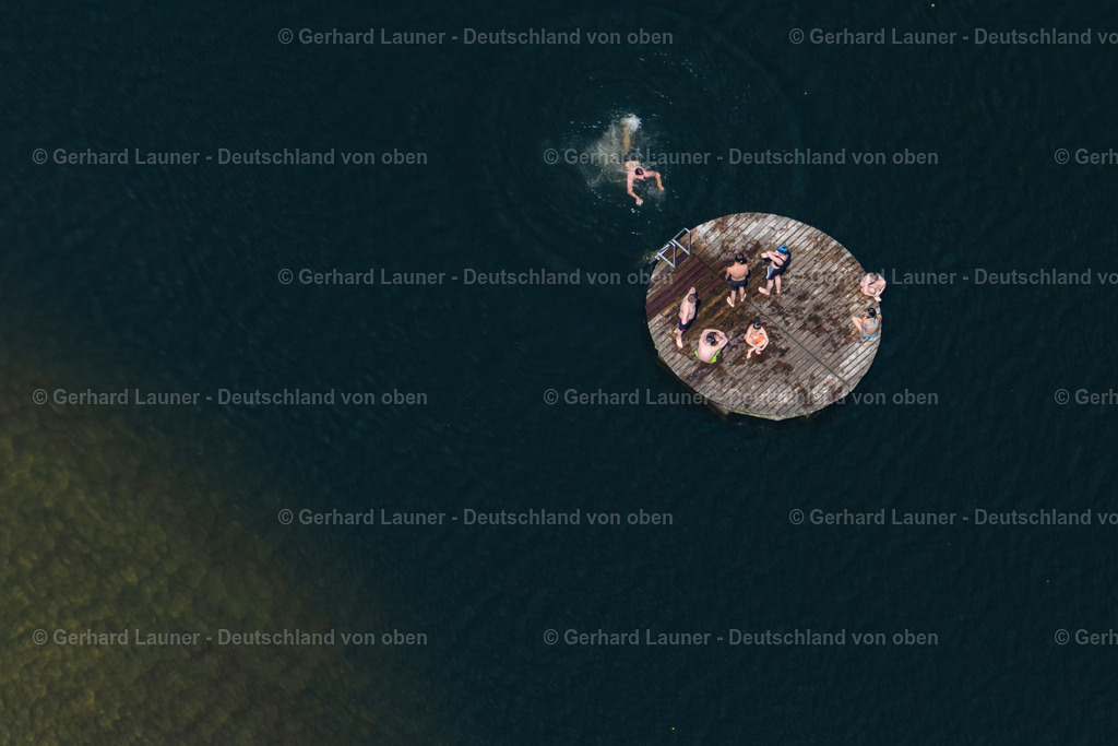 4029192 | BREMEN 01.06.2020 Uferbereiche am Sandstrand des Freibades " Achterdieksee " im Ortsteil Oberneuland in Bremen, Deutschland. // Sandy beach areas on the " Achterdieksee " in the district Oberneuland in Bremen, Germany. Foto: Gerhard Launer