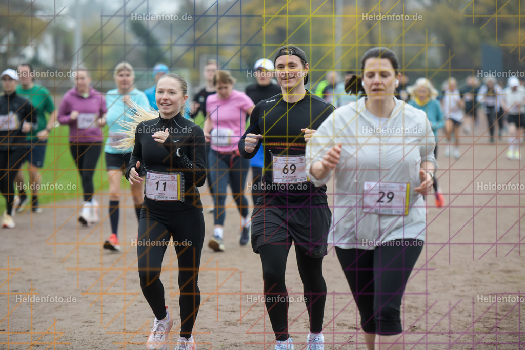 Neusser Erftlauf 2025  | 15km Neusser Erftlauf 2025 Foto: Heldenfoto.de