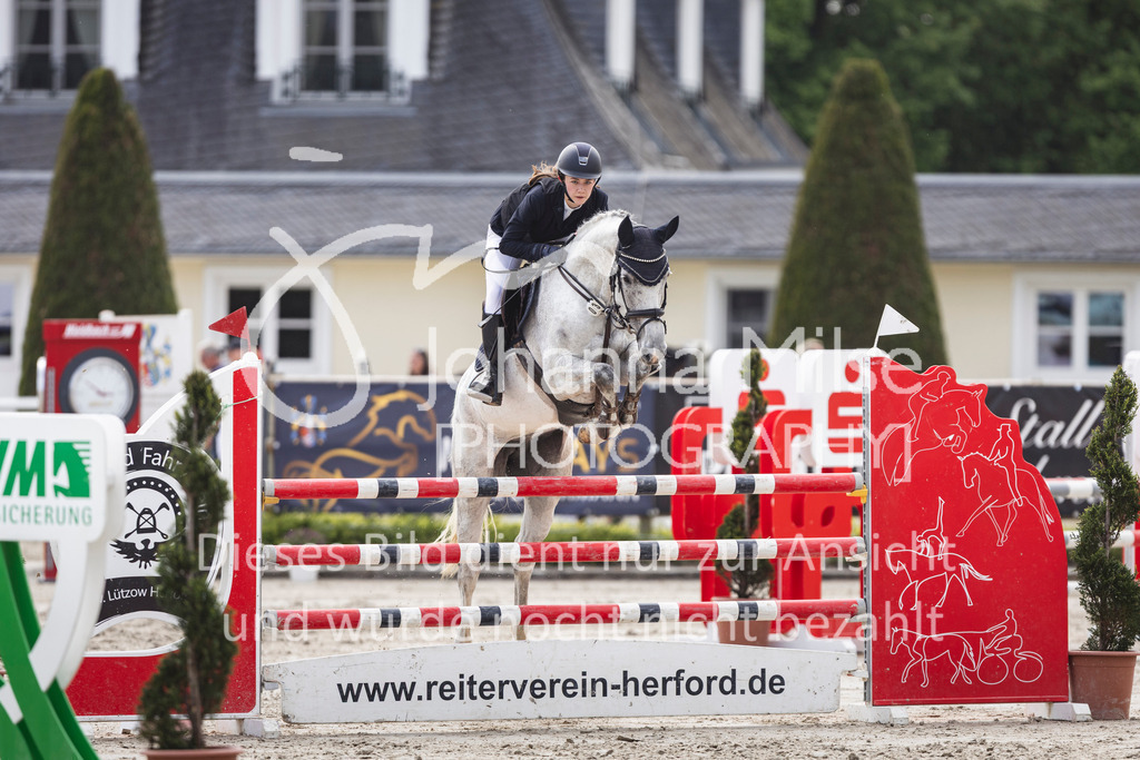 260509_PfSpTa_5_L-Spr-519 | Deine schönsten Turniermomente als professionelle Fotos! Entdecke hochwertige Pferdesport-Fotografie im Online-Shop. Jetzt Fotos finden & bestellen!