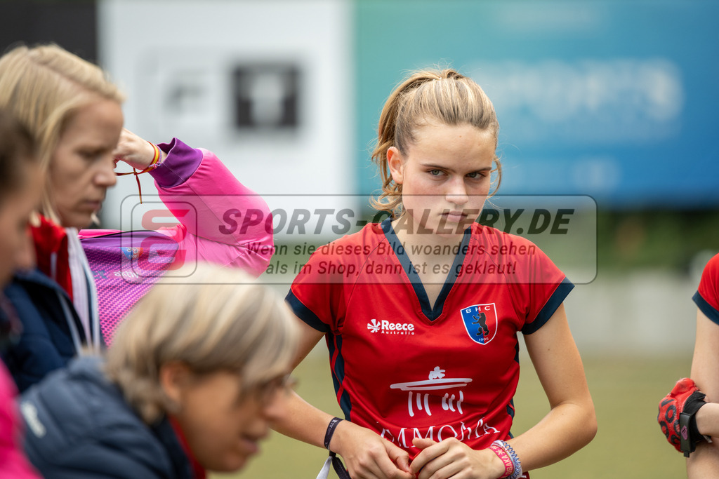 SFE_20231022_0089 | Deutsche Meisterschaft Weibliche U16 Finale Berliner HC - Harvestehuder THC am 22.10.2023 in Köln (Düsseldorfer Hockeyclub 1905 e.V.), Photo: Stephan Fehrmann 2023 (Sports-Gallery)