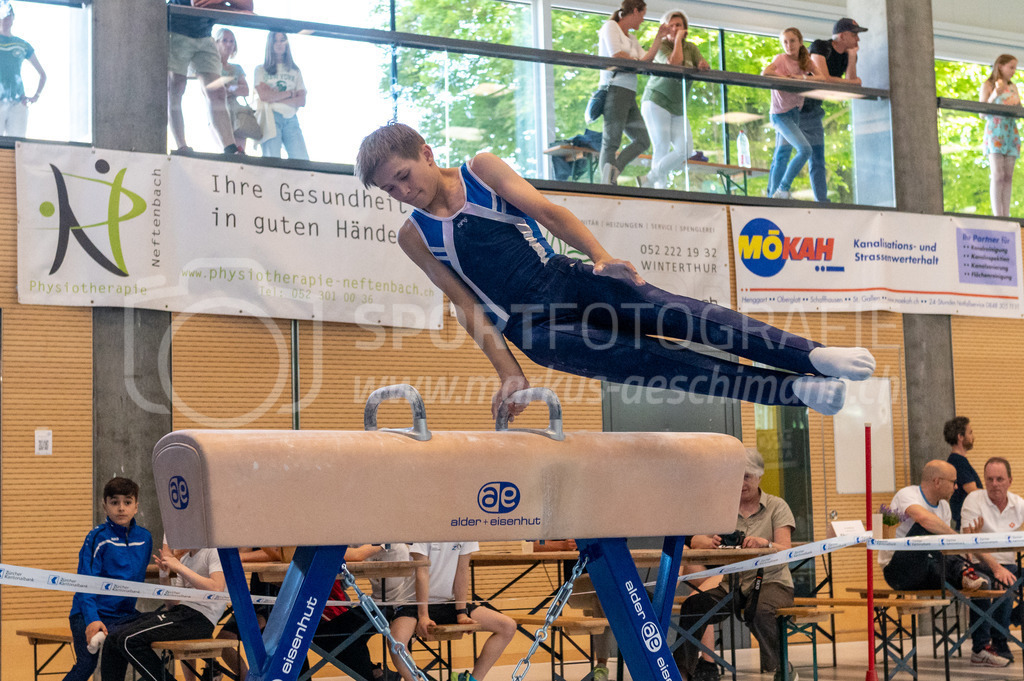 104. Zürcher Kunstturnertage Neftenbach - 14. May 2022 | 104. Zürcher Kunstturnertage Neftenbach
Turnhalle Ebni, Neftenbach
Programm 5 (P5)
Bild: Sportfotografie Markus Aeschimann | www.markus-aeschimann.ch - Realisiert mit Pictrs.com