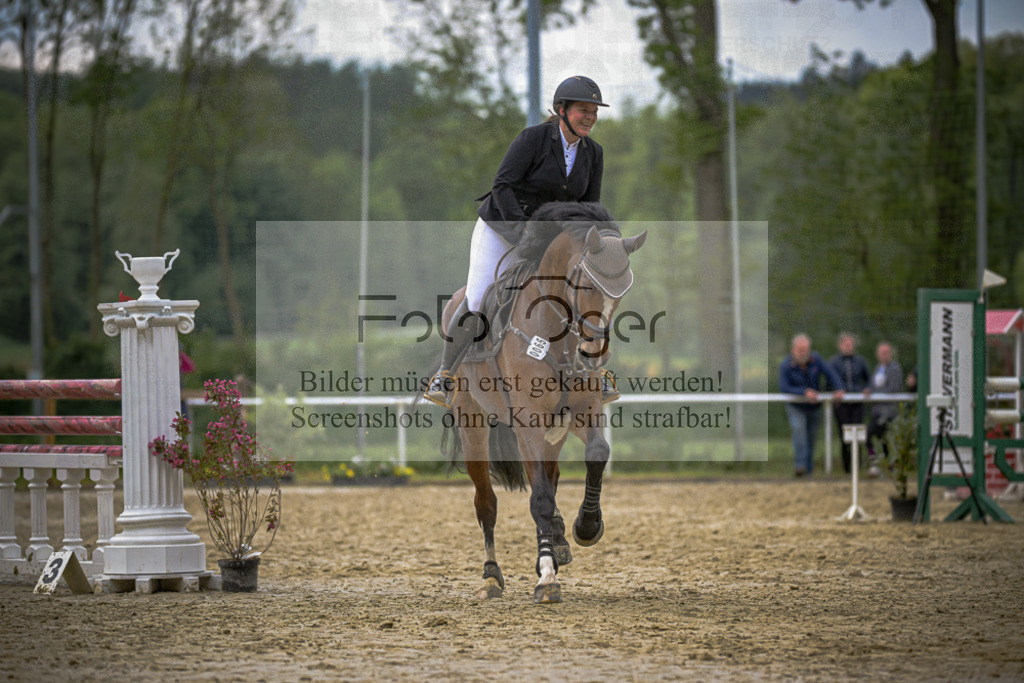 20240505-DOS_0831 | Entdecke hochwertige Reitturnierfotos von Foto Oger. Professionell, emotional und authentisch – jetzt Lieblingsmomente im Shop bestellen.Deutschlandweite Turnierfotografie. - Realisiert mit Pictrs.com