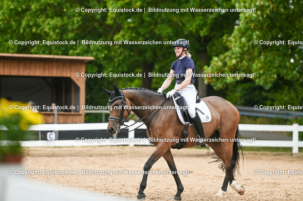 20230716_01_Dressurprüfung Kl.M_0455 | equistock