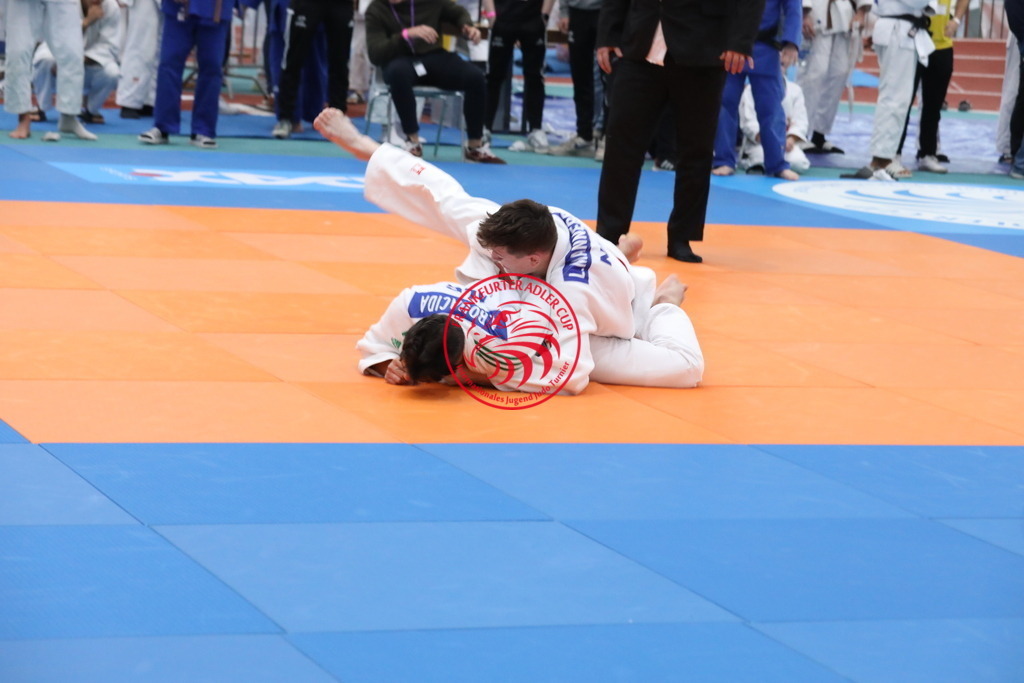 1J7A2851 | Fotos vom Adler Cup - Pictures from Adler Cup

Hier findet Ihr alle Eindrücke und großen Momente der Adler Cup Wochenenden. Here you will find all impressions and great moments of the Adler Cup weekends. - Realisiert mit Pictrs.com