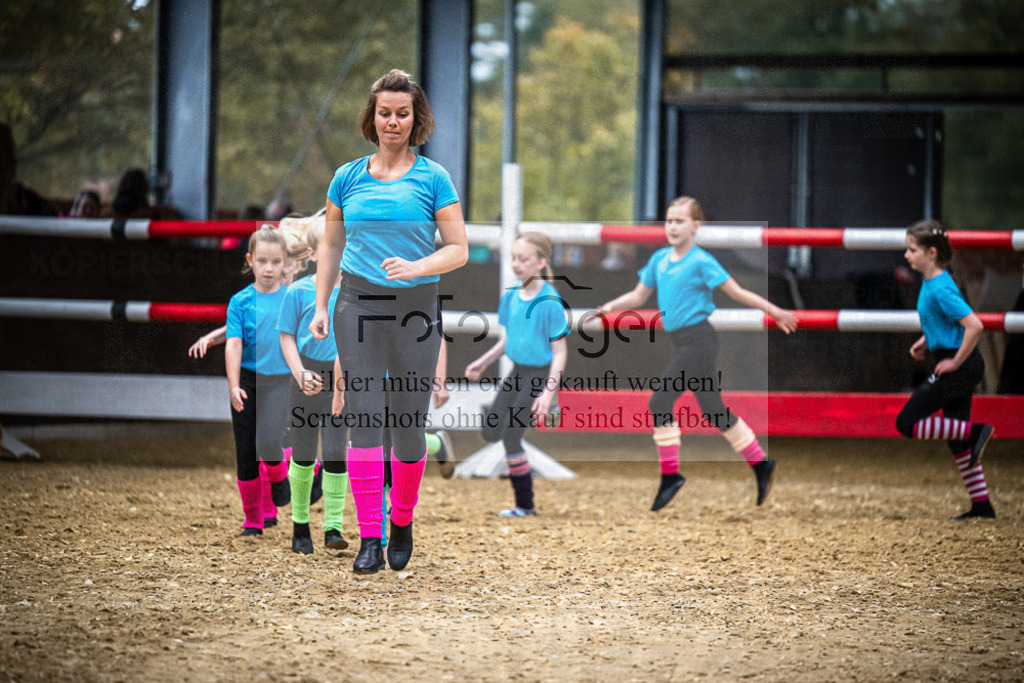 DOS_0262 | Entdecke hochwertige Reitturnierfotos von Foto Oger. Professionell, emotional und authentisch – jetzt Lieblingsmomente im Shop bestellen.Deutschlandweite Turnierfotografie. - Realisiert mit Pictrs.com